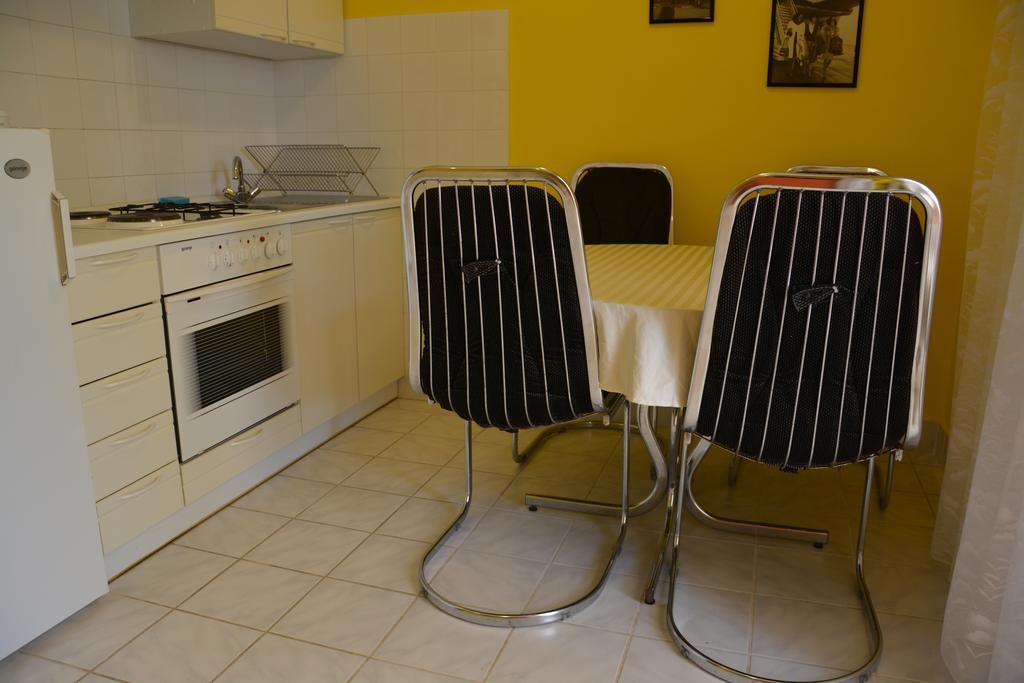 Apartments Gareta Gradac  Δωμάτιο φωτογραφία